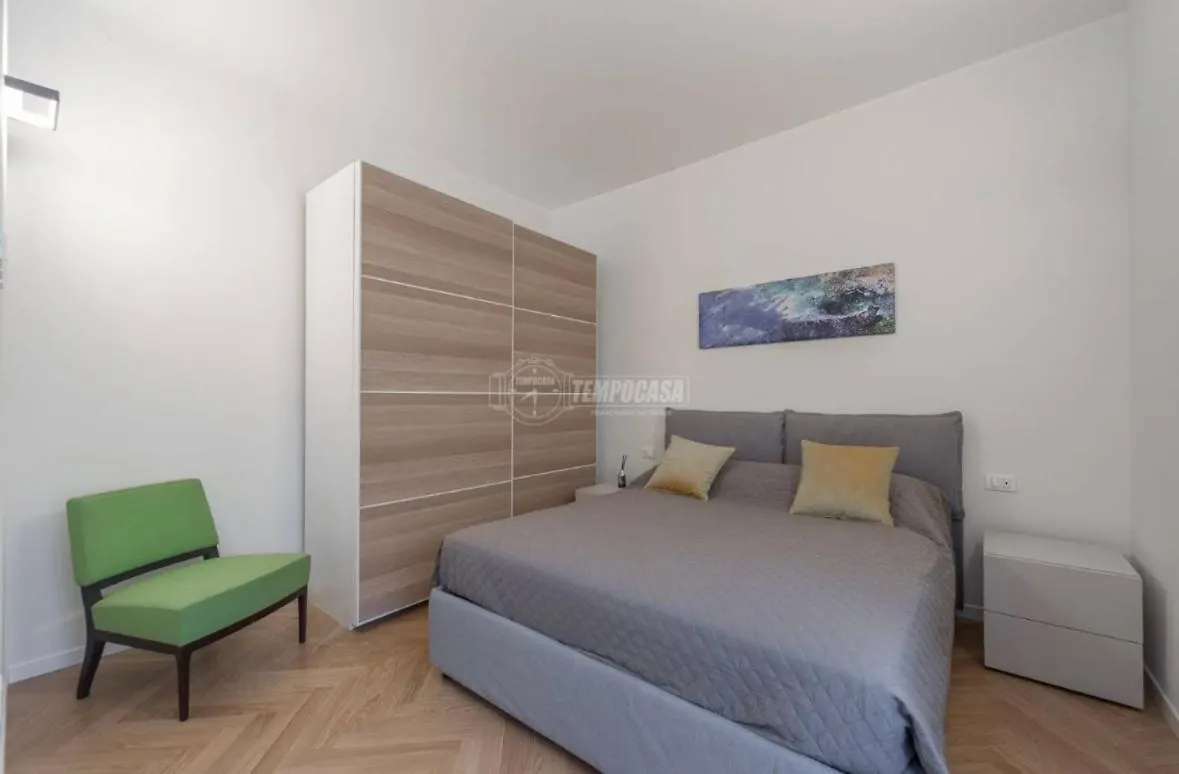 Milano: Incantevole Appartamento In Pieno Centro - Fancy Yellow Apartments Italien