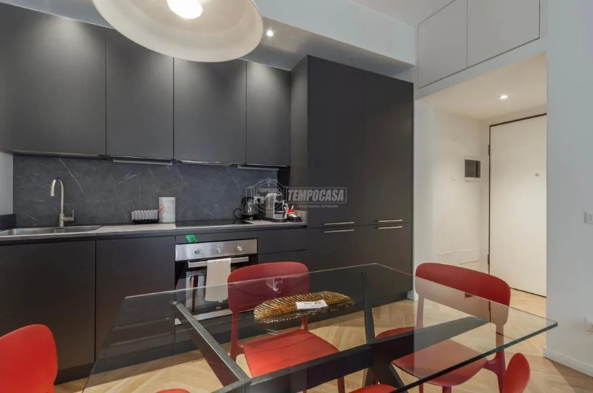 Milano: Incantevole Appartamento In Pieno Centro - Fancy Yellow Apartments