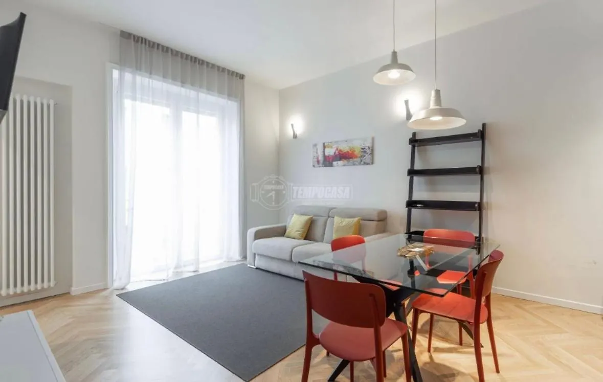 Milano: Incantevole Appartamento In Pieno Centro - Fancy Yellow Apartments 0*, Milano Italien