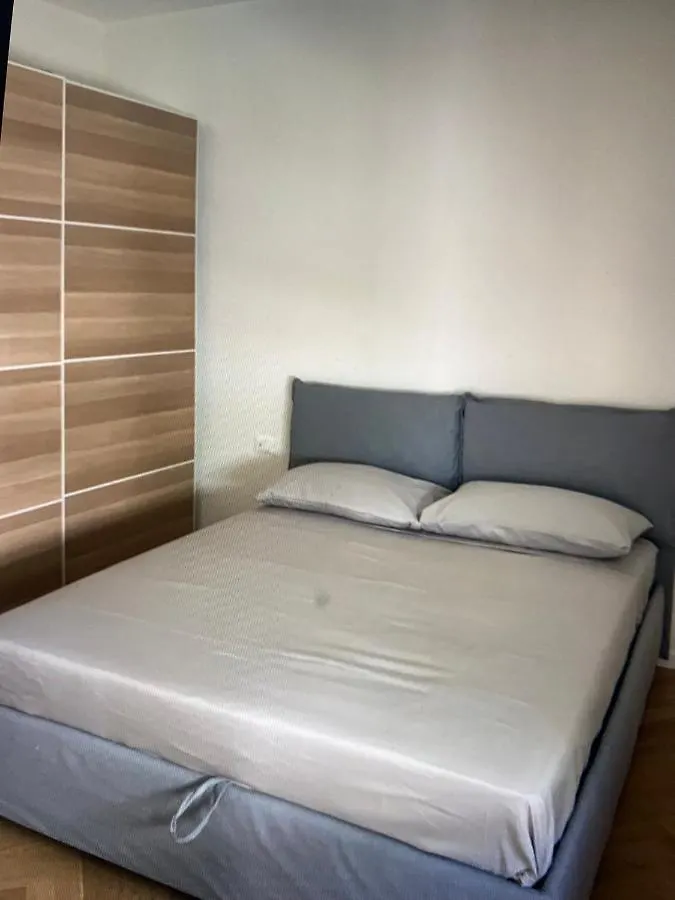 Milano: Incantevole Appartamento In Pieno Centro - Fancy Yellow Apartments